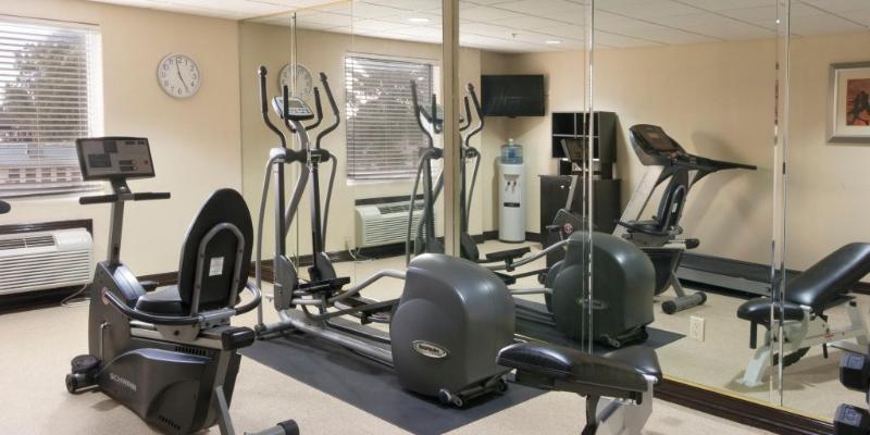Holiday Inn Express Hotel And Suites Brownsville By Ihg Экстерьер фото